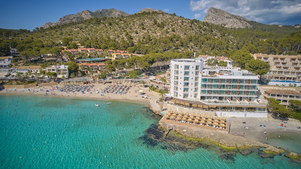Universal Hotel Aquamarin — Andratx