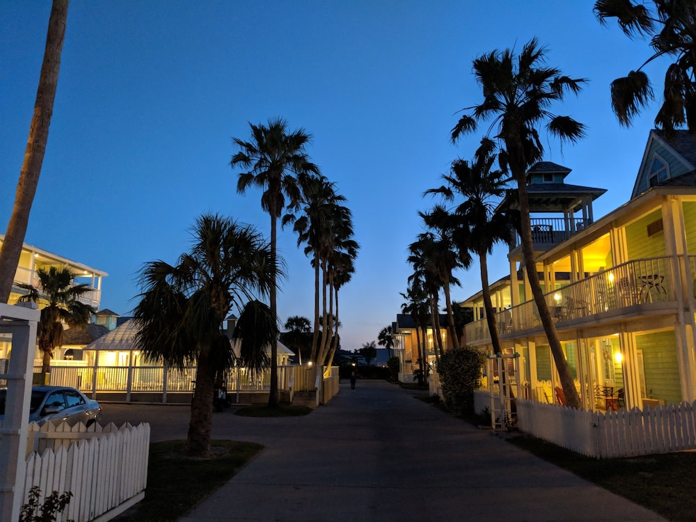 Seashell Village Resort - photo 2