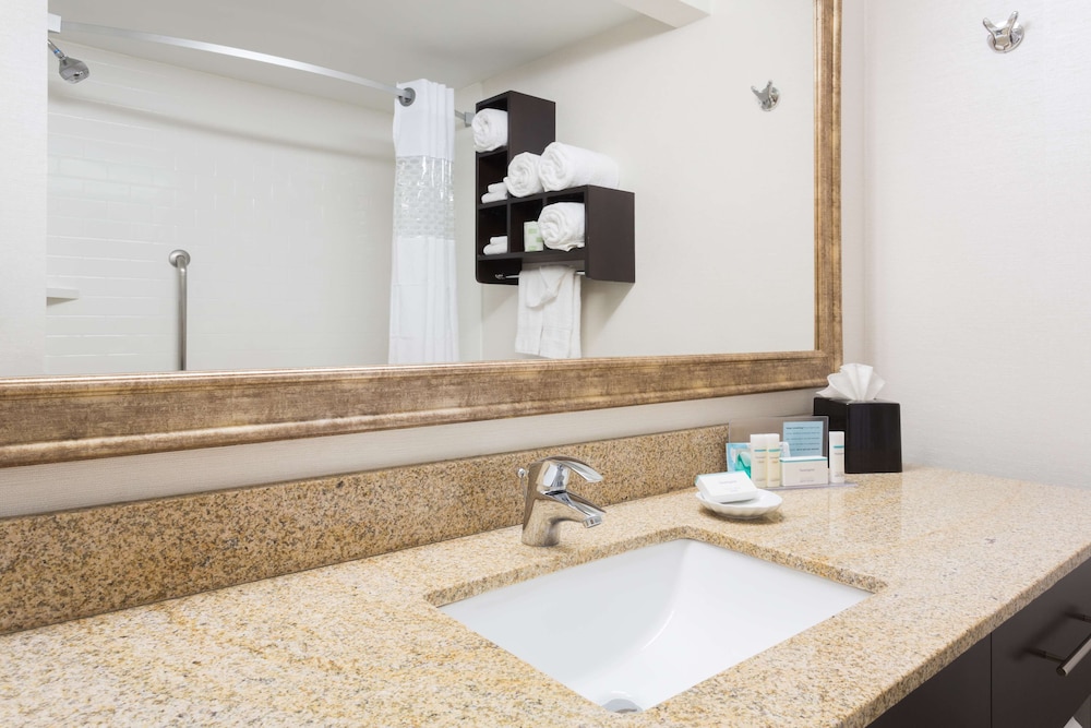 Hampton Inn Pittsburgh West Mifflin - photo 21