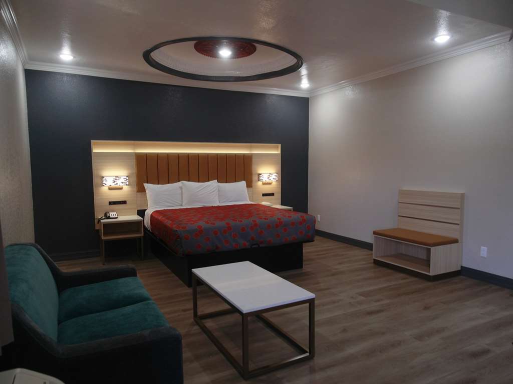 Americas Best Value Inn Rialto - photo 6