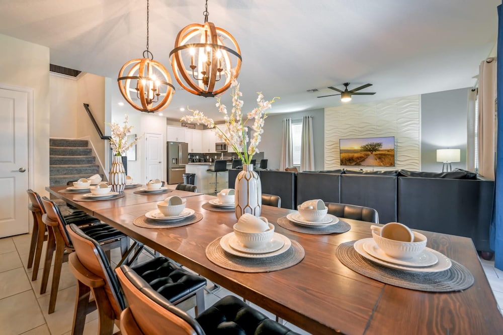 Family Paradise Space Themed Perfect Location - photo 8