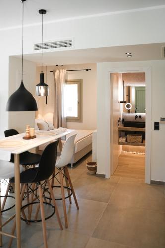 Apademia Skyros Luxury Residences — 4-Star Luxury Hotel in Skyros, Greece