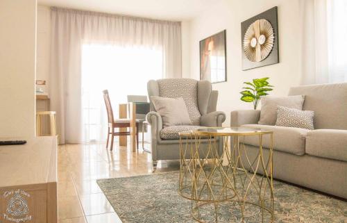 2 Bdr Apartment In Palm Mar PM120 Pool Parking — 4-Star Luxury Hotel in Arona, Spain
