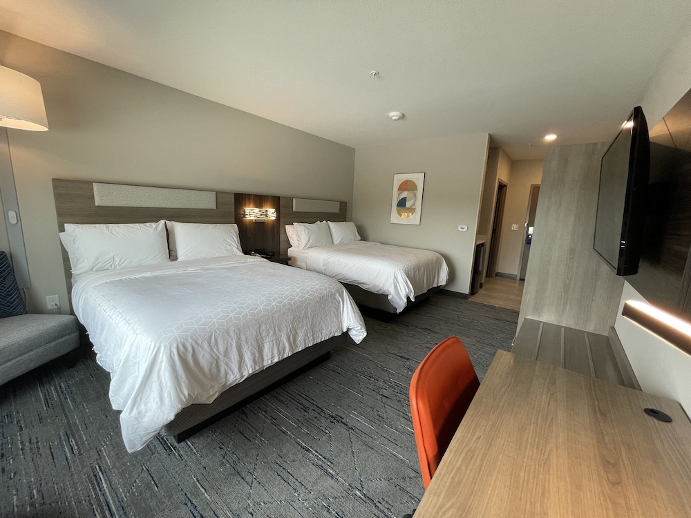 Holiday Inn Express & Suites Ft. Smith Airport by IHG - photo 13