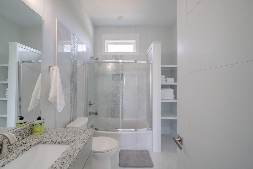 Luxury Unit on 12th South - photo 18