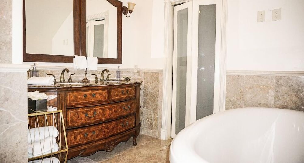River Rd. Mansion - photo 38