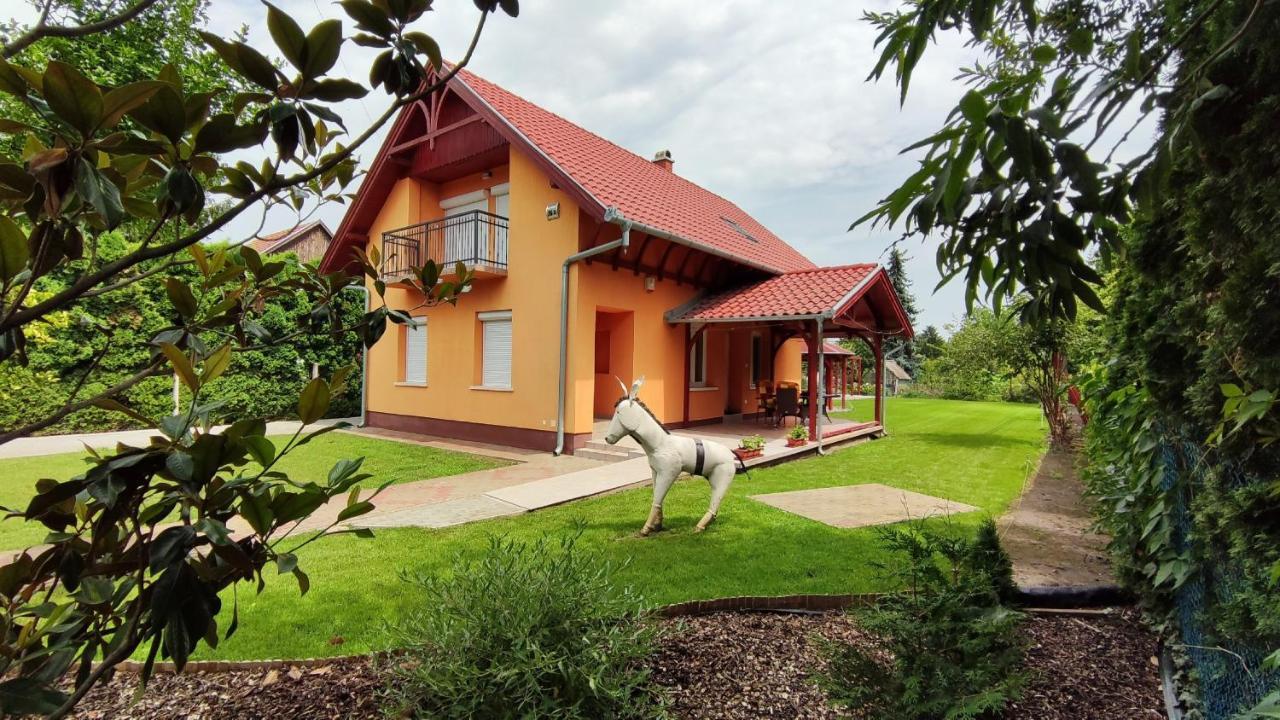 Vascsacsi Nyaraló in Oroshaza, Hungary