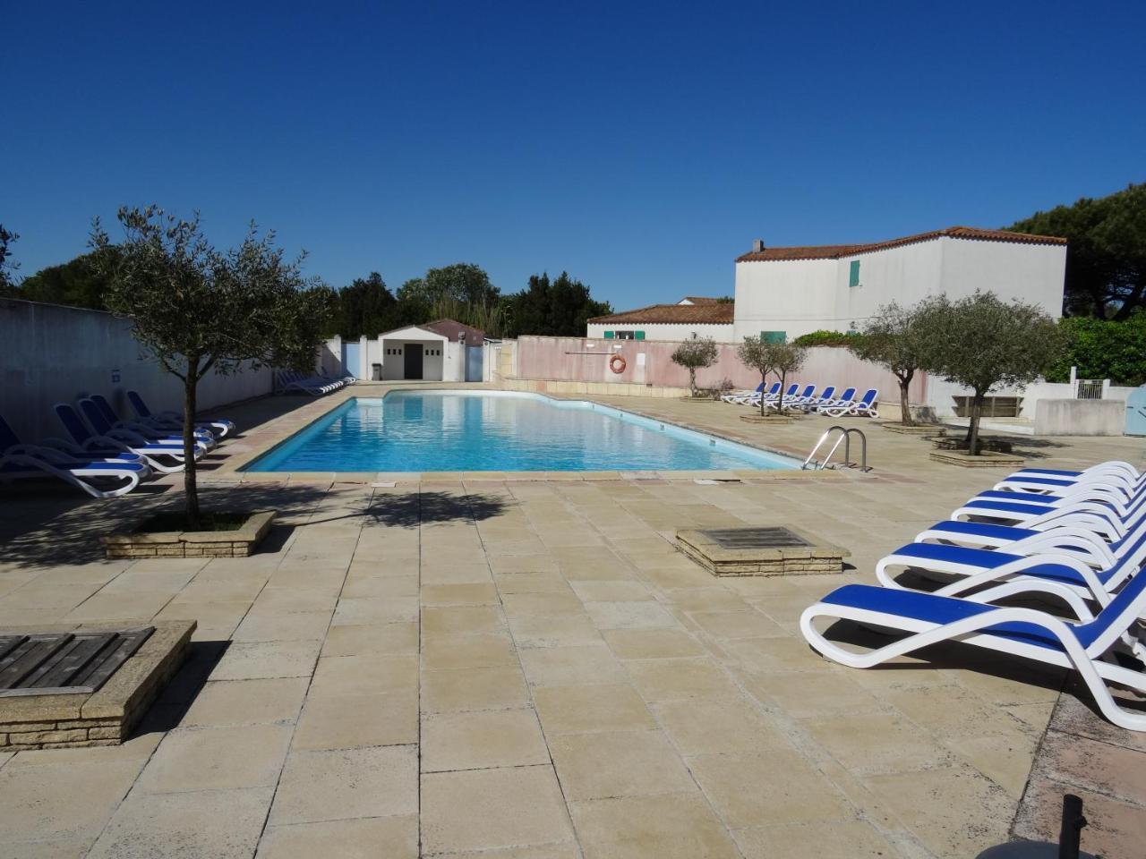 Une Pause a la Flotte En Re — hotel in La Flotte