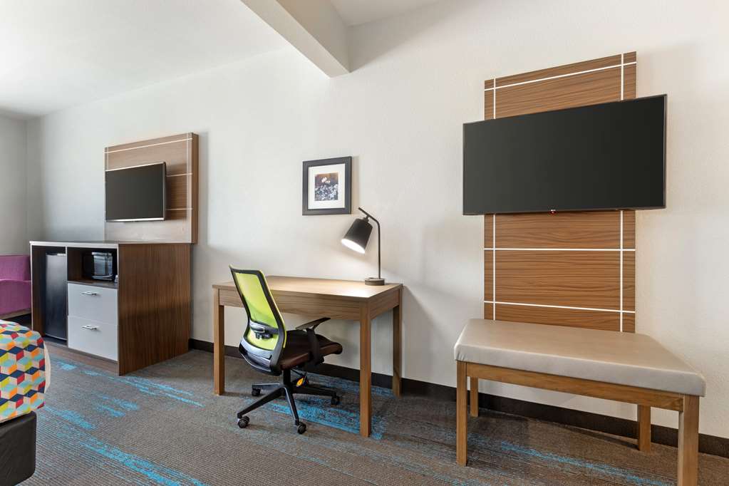 Best Western Plus Medical Center - photo 17