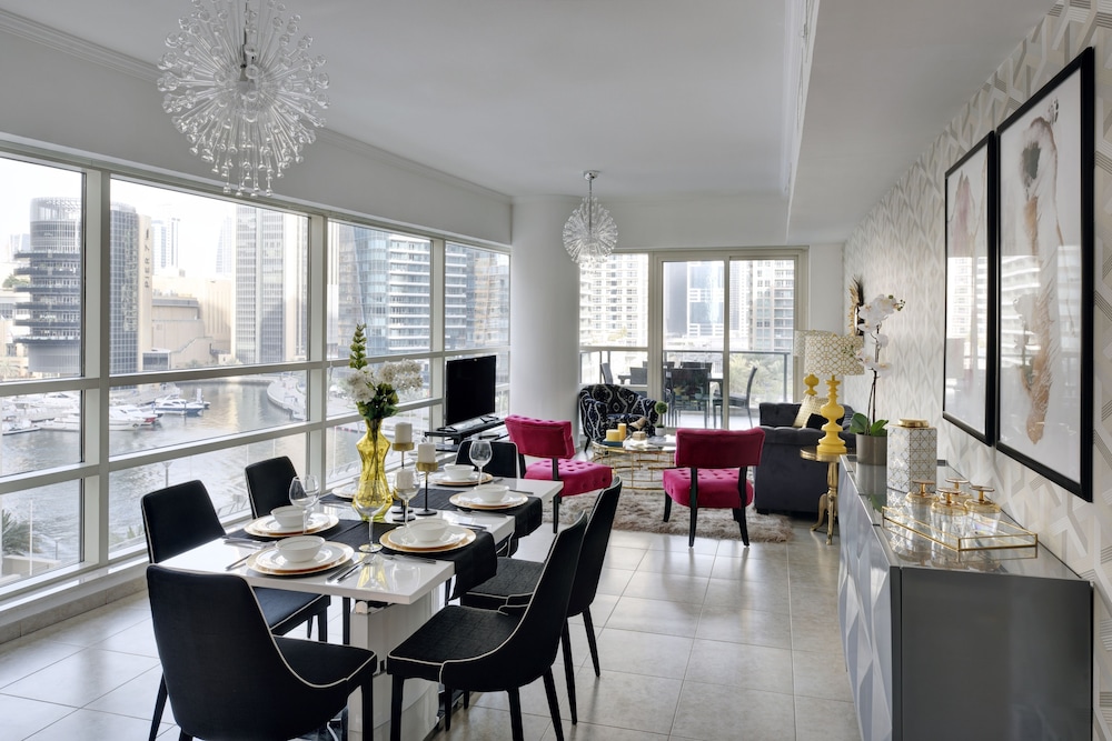 Dream Inn Dubai Apartments Al Sahab — 5-Star Luxury Hotel in Dubai, United Arab Emirates