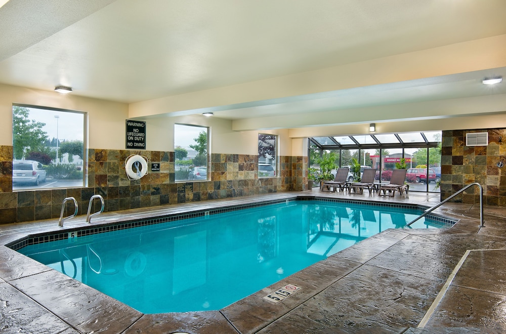 Oxford Suites Spokane Valley - photo 29