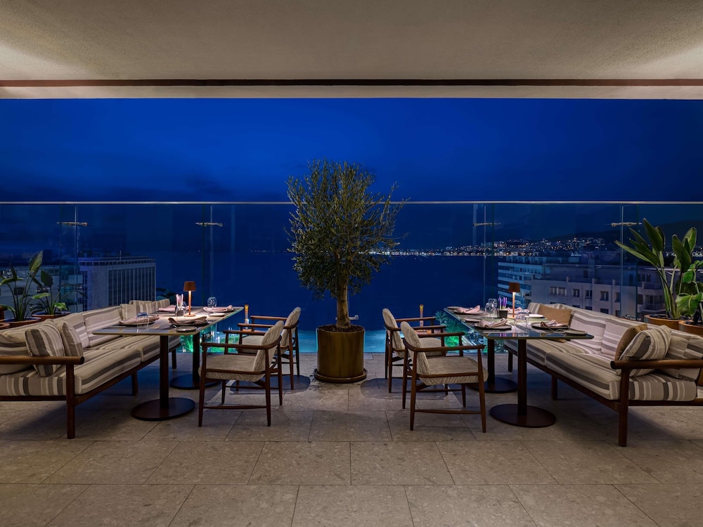 Swissotel Buyuk Efes Izmir — 5-Star Luxury Hotel in Izmir, Turkey