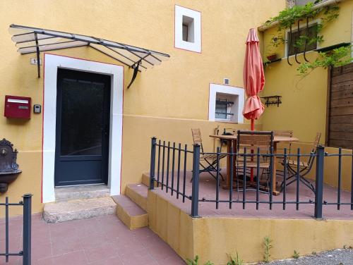 Le Real - carbon neutral hotel in Barjols