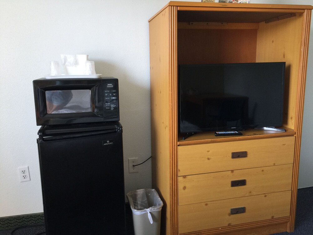 Bay Inn and Suites at Seaworld - photo 24