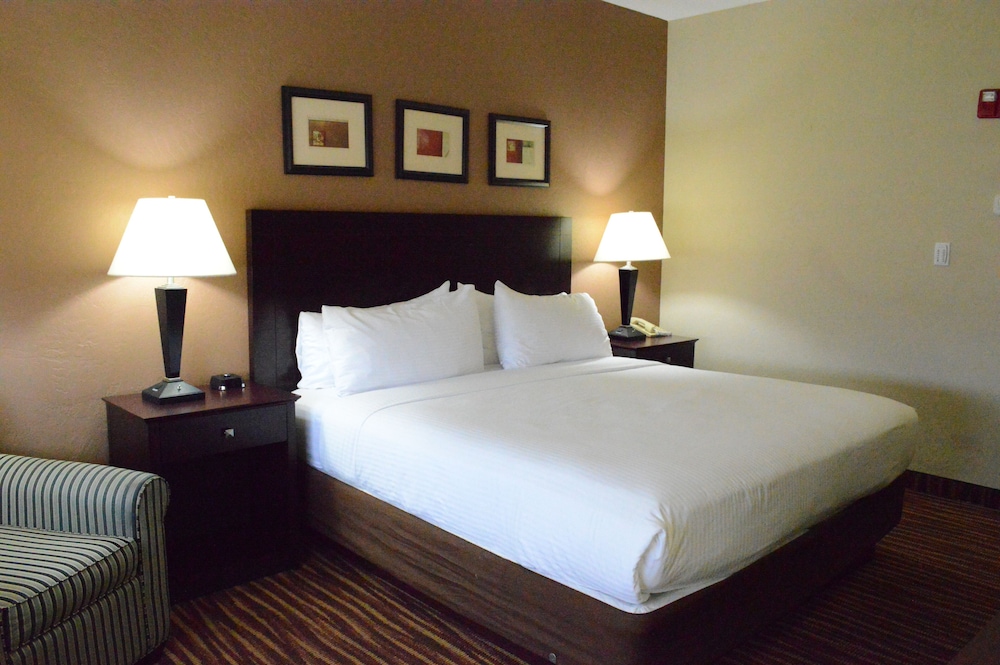 First Choice Inns at the Swell - photo 11