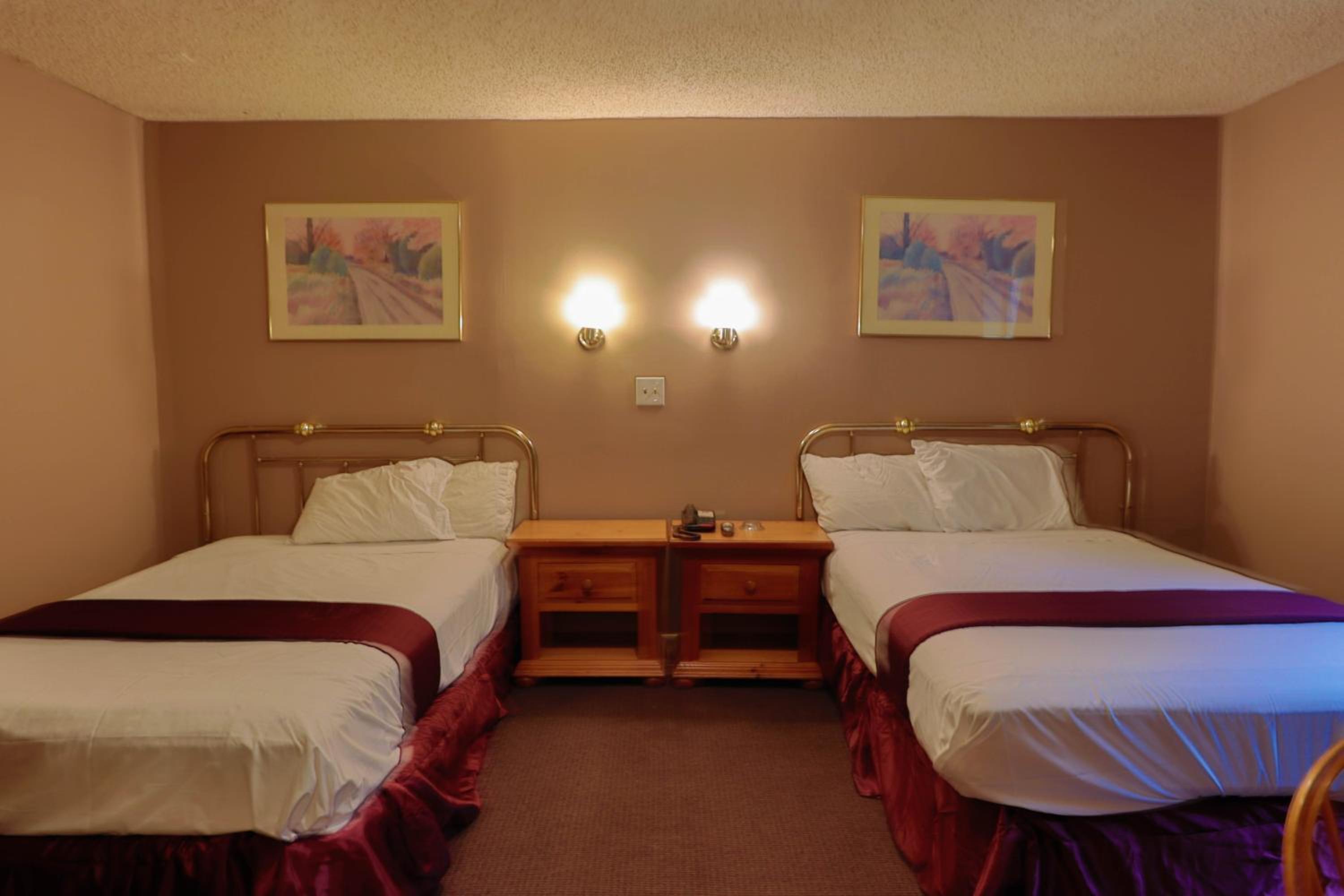 Red Carpet Inn Berlin - featured photo