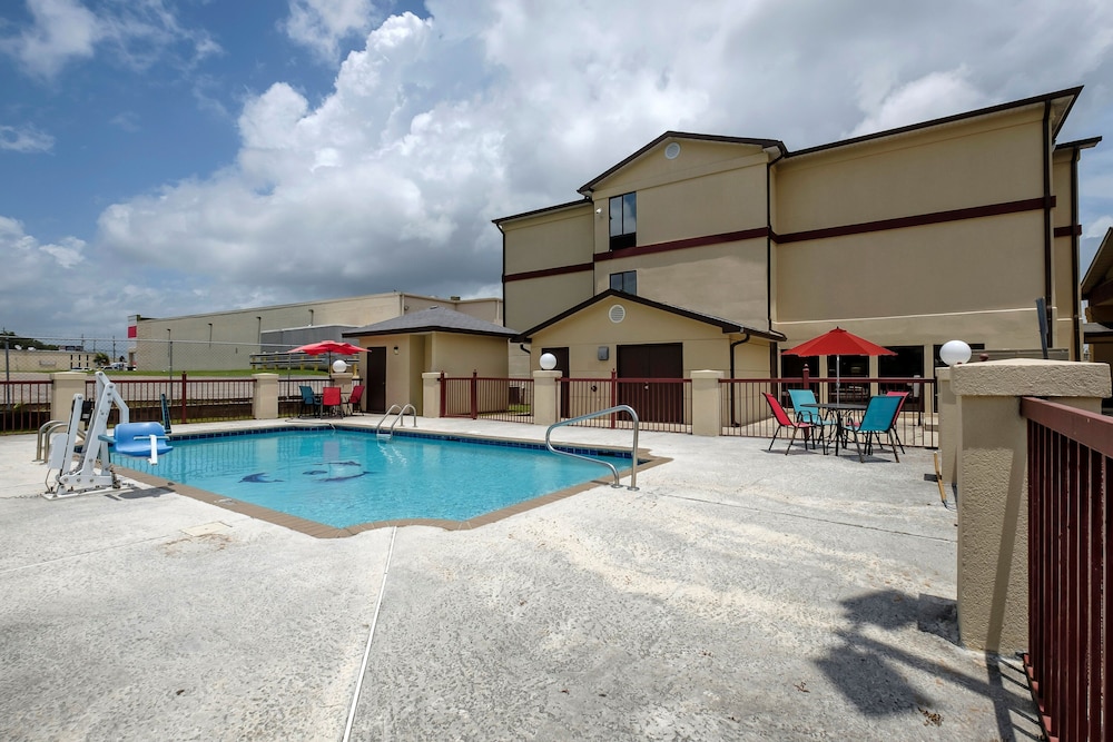 Red Roof Inn & Suites Mobile SW I 10 - photo 19