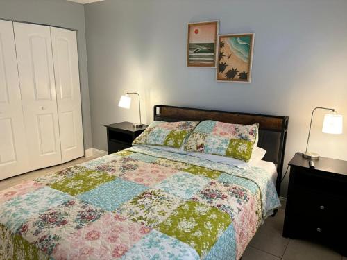 Coastal Breeze 2BR Apartment — 4-Star Luxury Hotel in West Palm Beach, United States