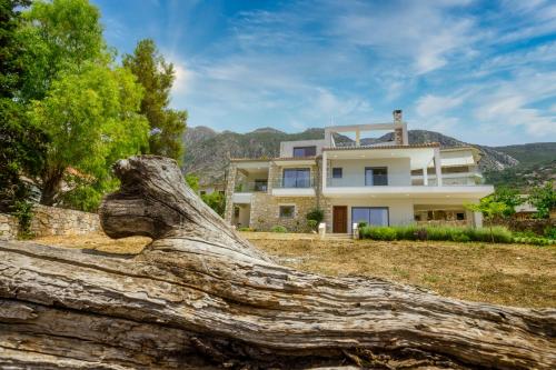 Bay’s Balcony Verga in Kalamata, Greece