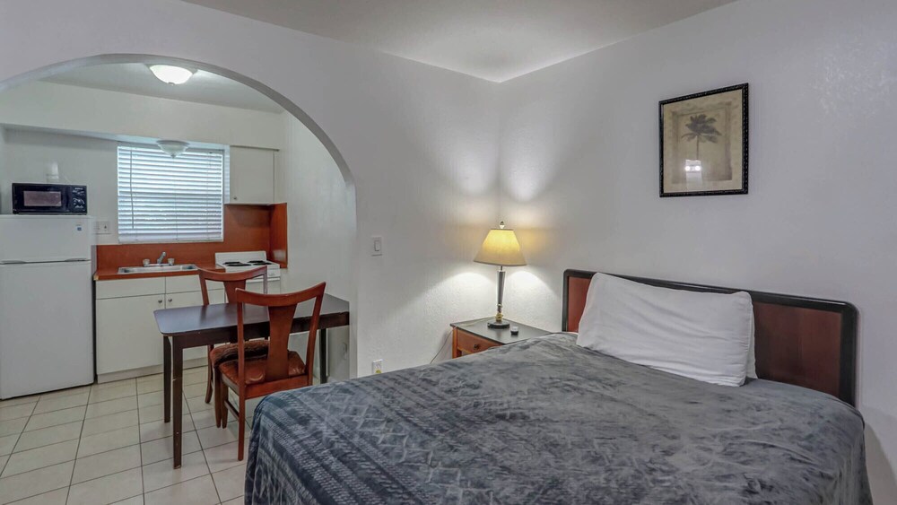 Green Seas Motel - photo 16