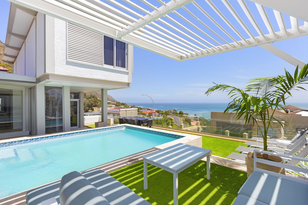 Atlantic Sky Villa — 4-Star Luxury Hotel in Cape Town, South Africa