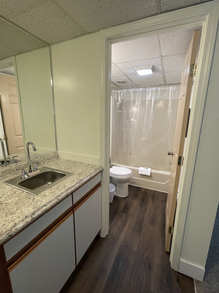 Inn 32 - photo 19