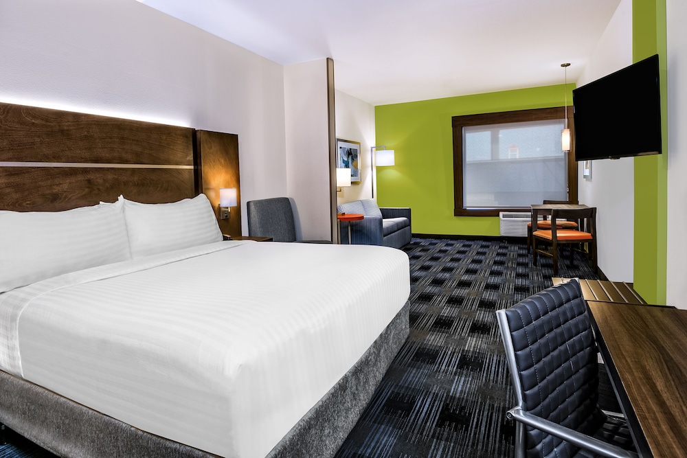Holiday Inn Express & Suites Austin Round Rock Area by IHG - photo 7