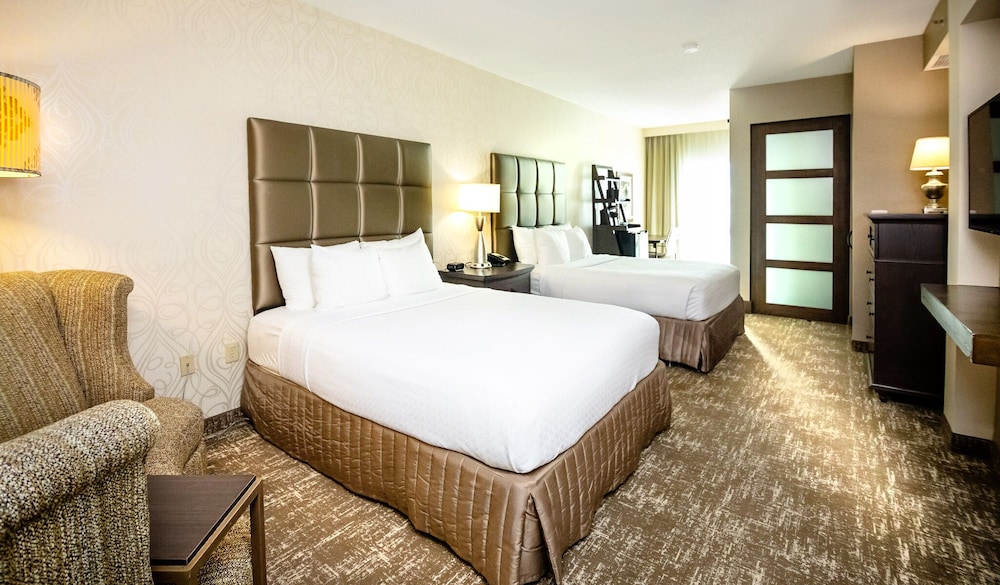 Crowne Plaza Charleston Airport Conv Ctr by IHG - photo 8