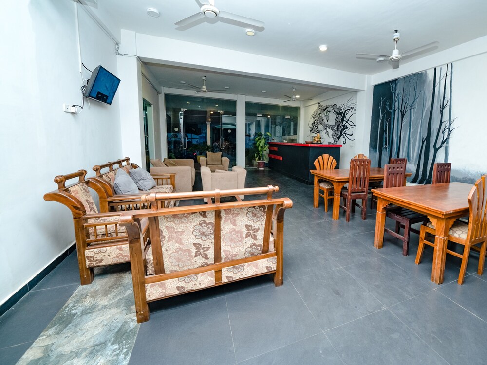 TrinncoTopazBeachHotel — Trincomalee — photo 3