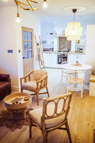 At The River — 4-Star Luxury Hotel in Dundee, United Kingdom