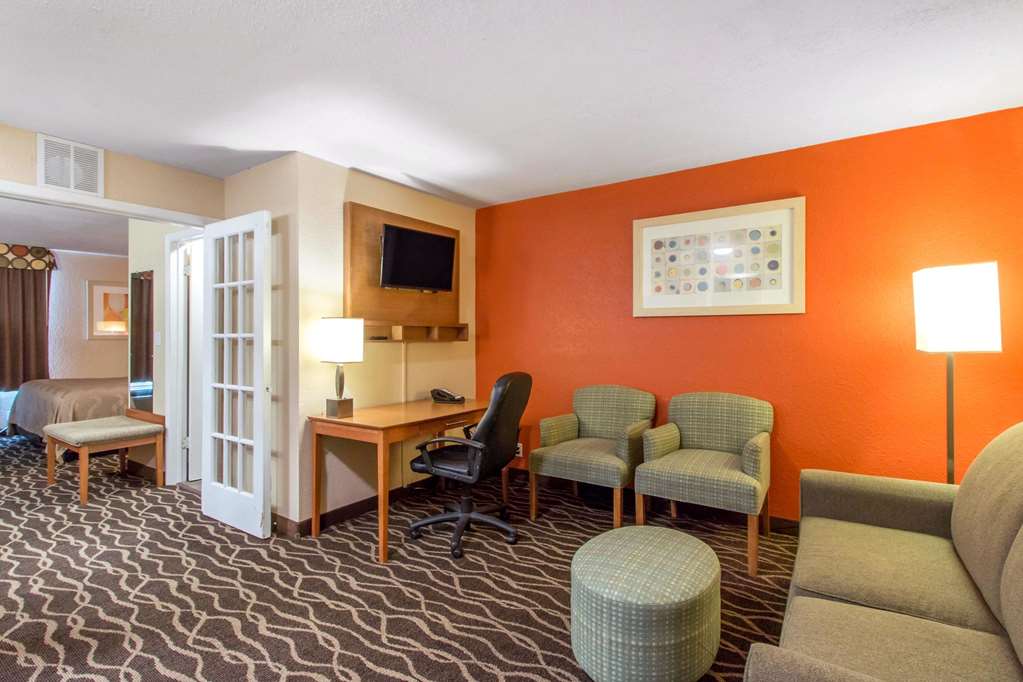 Quality Inn & Suites I 35 near Frost Bank Center - photo 19