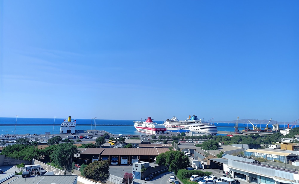 City Life Port Hotel in Irakleion, Greece