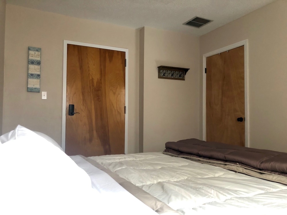 Pine Mountain Inn - photo 24