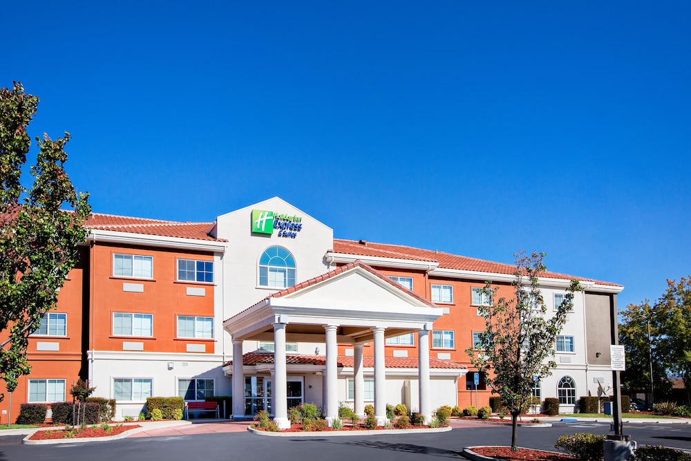 Holiday Inn Express Hotel & Suites Oroville Lake by IHG - photo 39