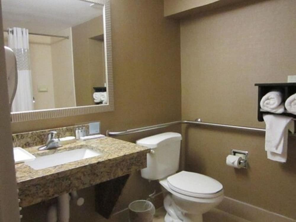 Hampton Inn Fort Myers Airport & I 75 - photo 23