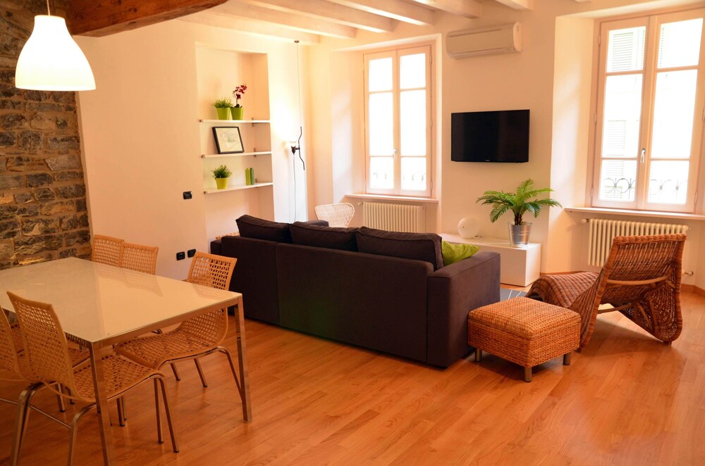 Il Vicolo — 4-Star Luxury Hotel in Como, Italy