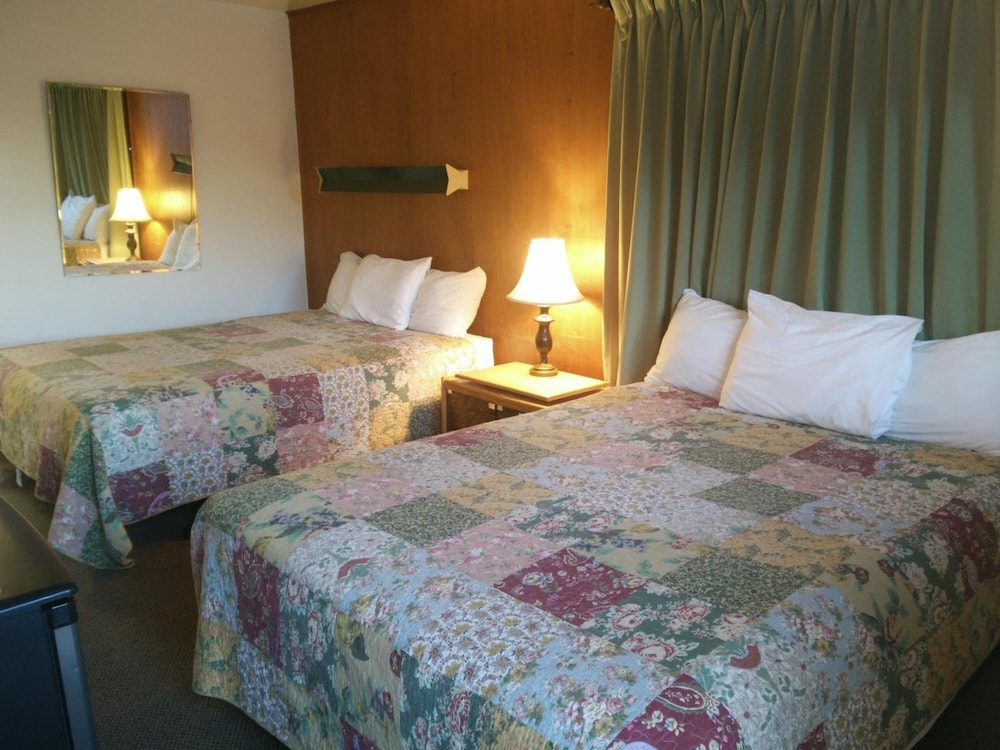 Marina Motel - photo 18
