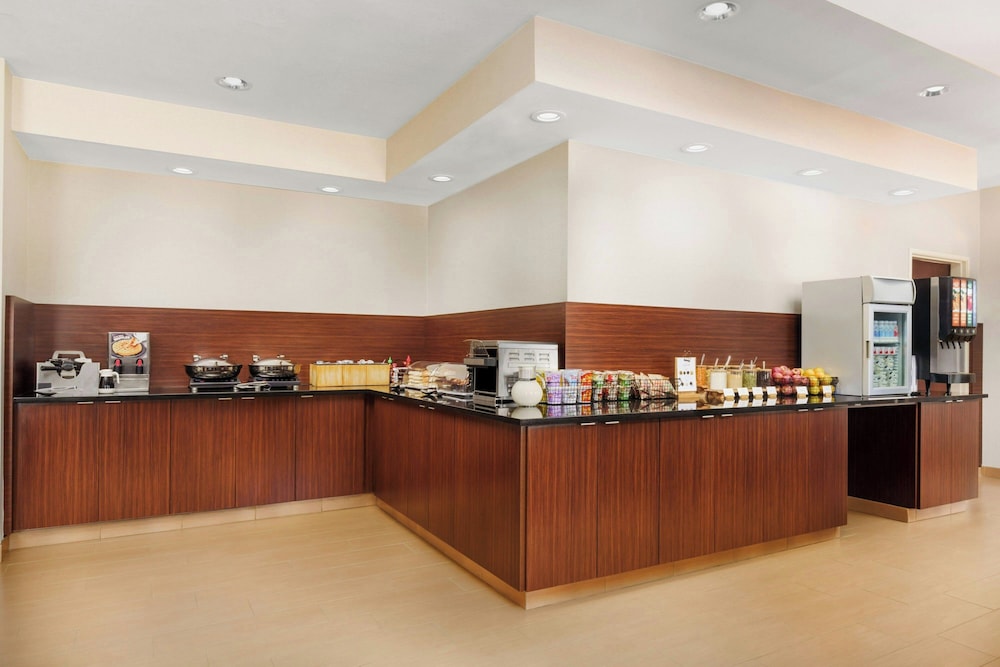Fairfield Inn by Marriott Philadelphia Airport - photo 31