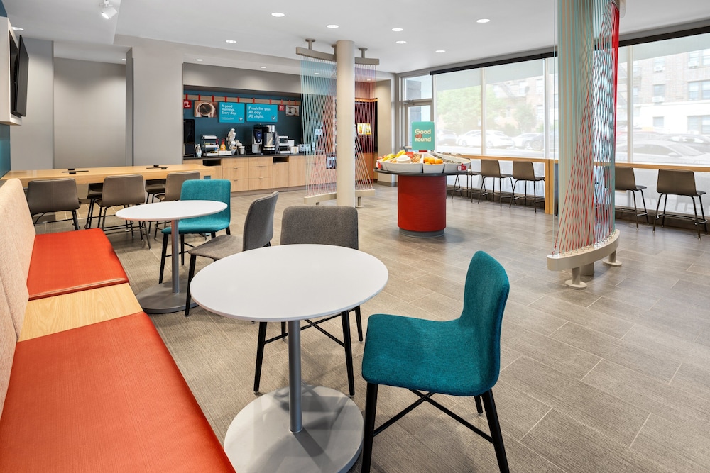 avid hotel Brooklyn Dyker Heights by IHG - photo 21