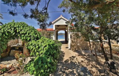 Holiday Home Drvenik Mali 07 — 4-Star Luxury Hotel in Trogir, Croatia