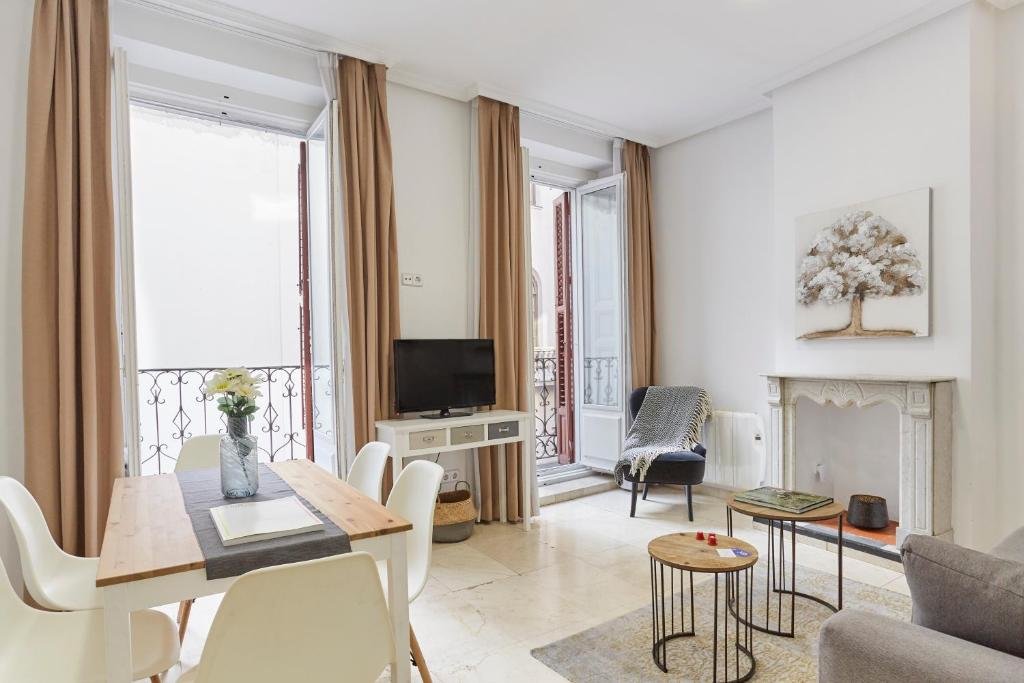 Leeways Apartment Vi In Gran Vía — 4-Star Luxury Hotel in Madrid, Spain