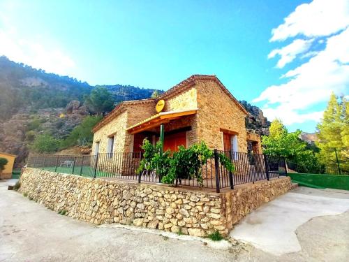 Casas Rurales Venta Ticiano — hotel in Yeste