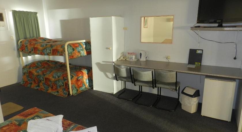 Tropical Gardens Motor Inn — Bundaberg — photo 2