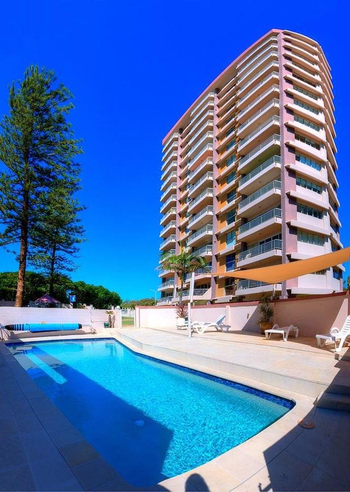 Narrowneck Court Holiday Apartments — 4-Star Luxury Hotel in Gold Coast, Australia