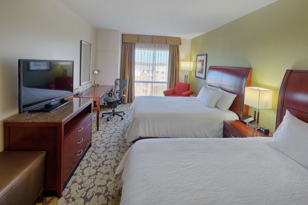 Hilton Garden Inn Durham University Medical Center - photo 16
