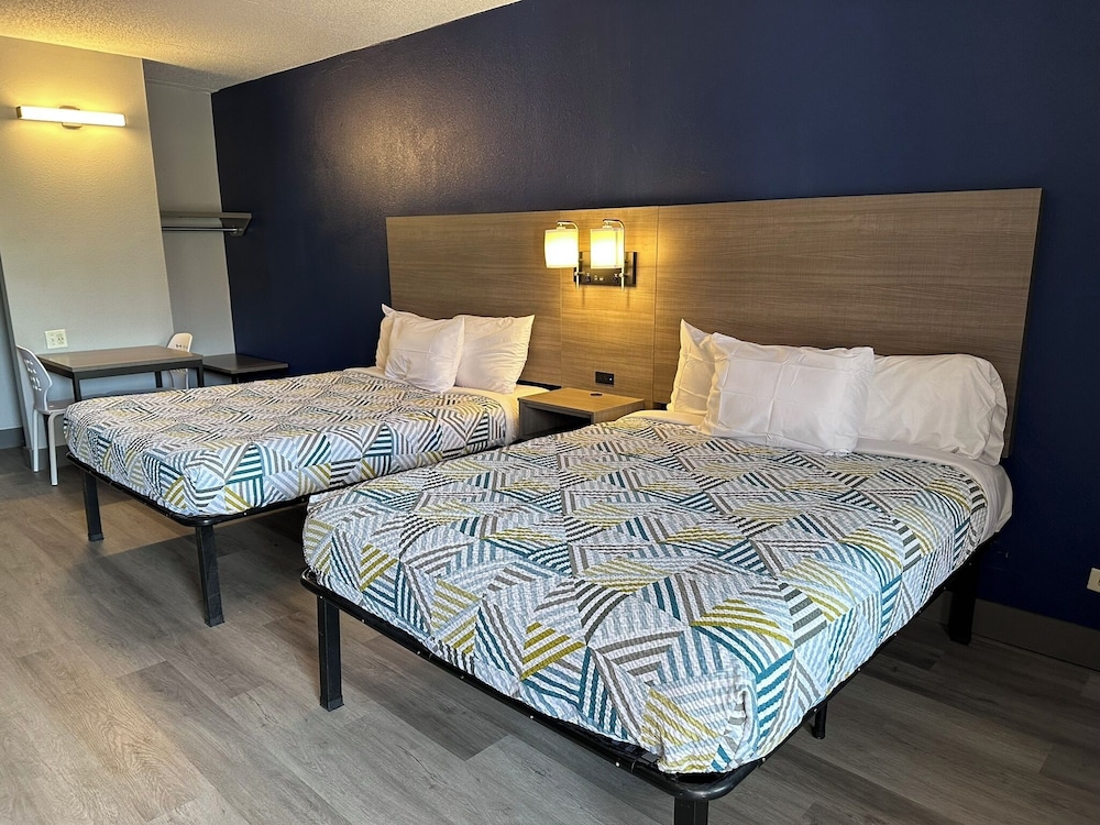 Studio Suites Extended Stay - photo 6