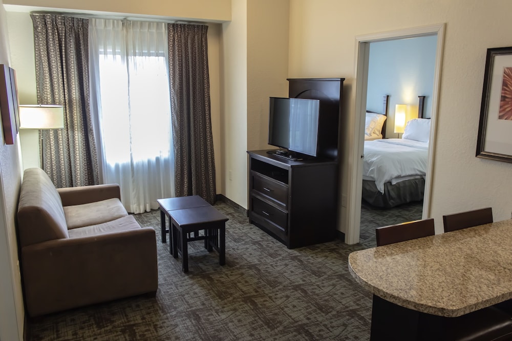 Staybridge Suites Minot by IHG - photo 15