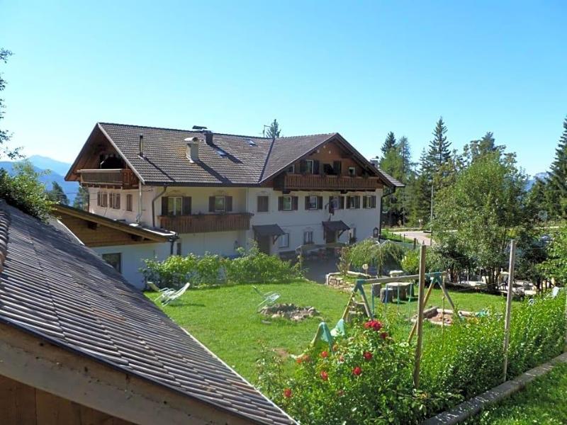 Reiterhof Edelweiss in San Genesio Atesino, Italy