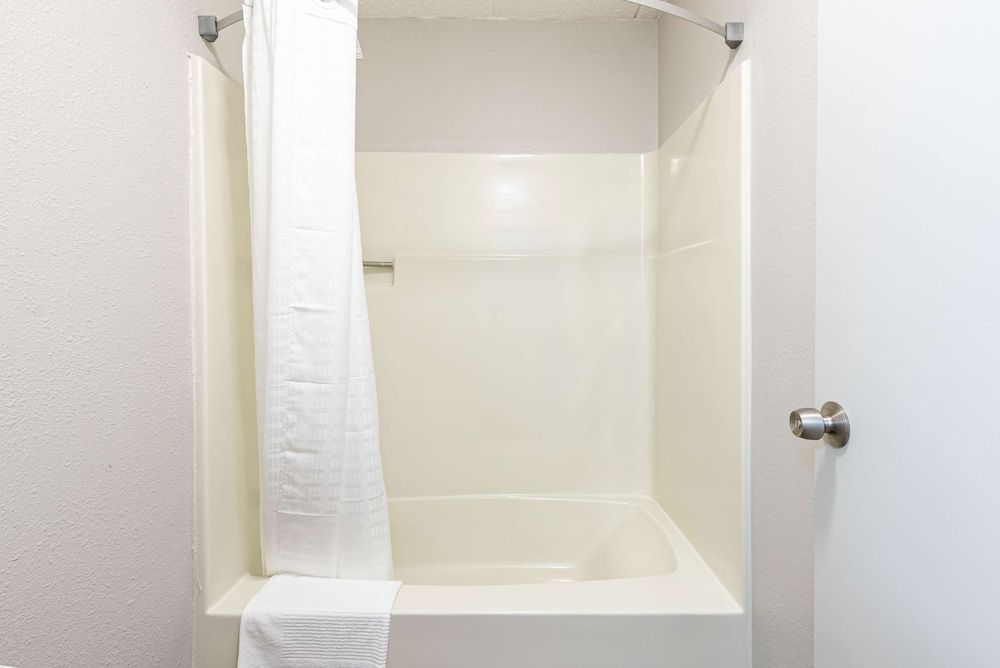 Americas Best Value Inn Columbus - photo 23