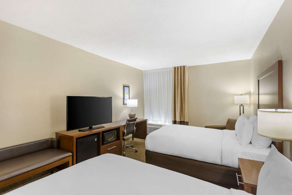 Comfort Inn Meridian Bonita Lakes - photo 22